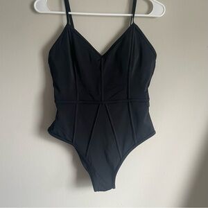 La Hearts Black V-Neck Structured One Piece Swimsuit